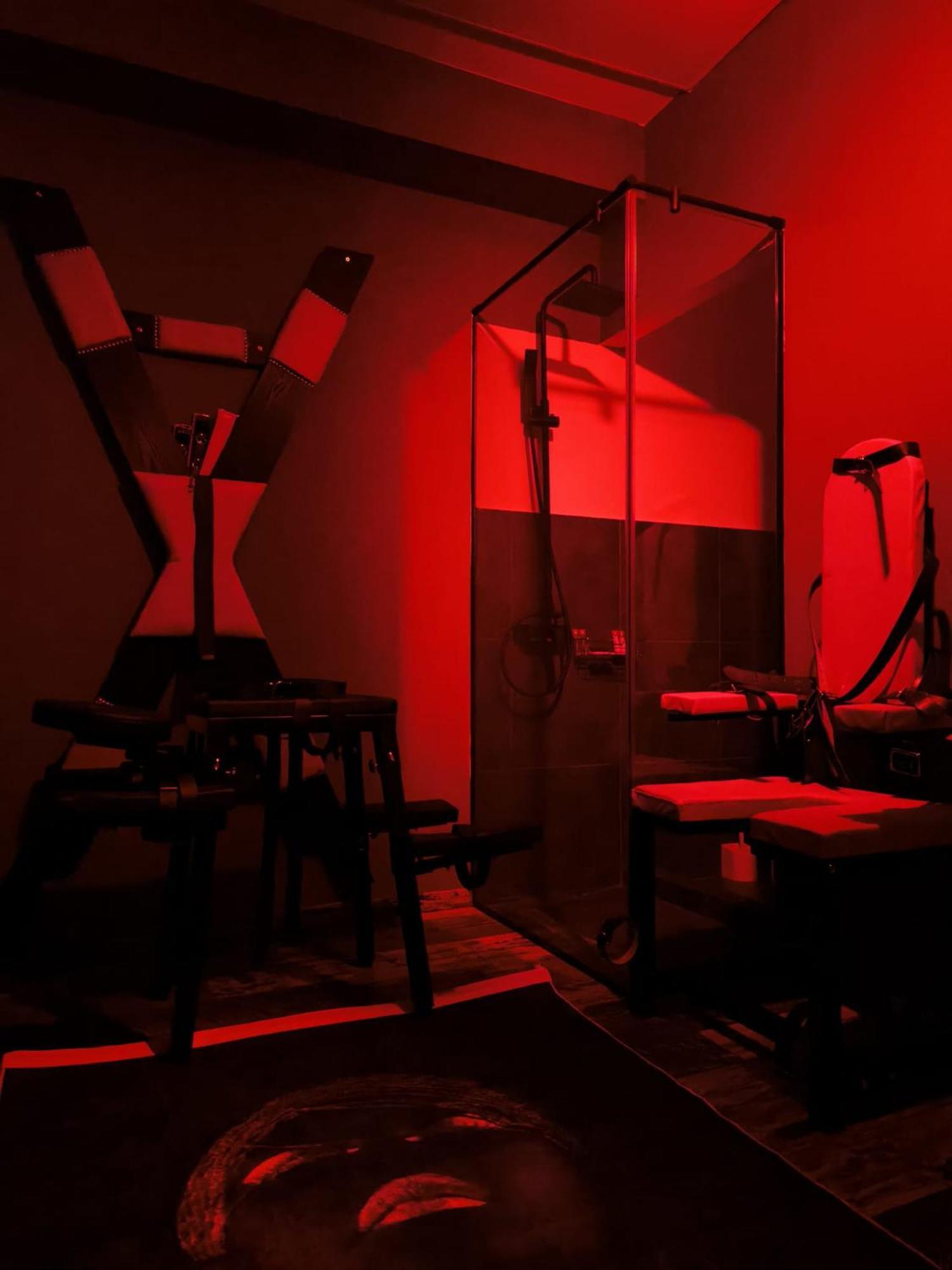 Kinky * Brasov